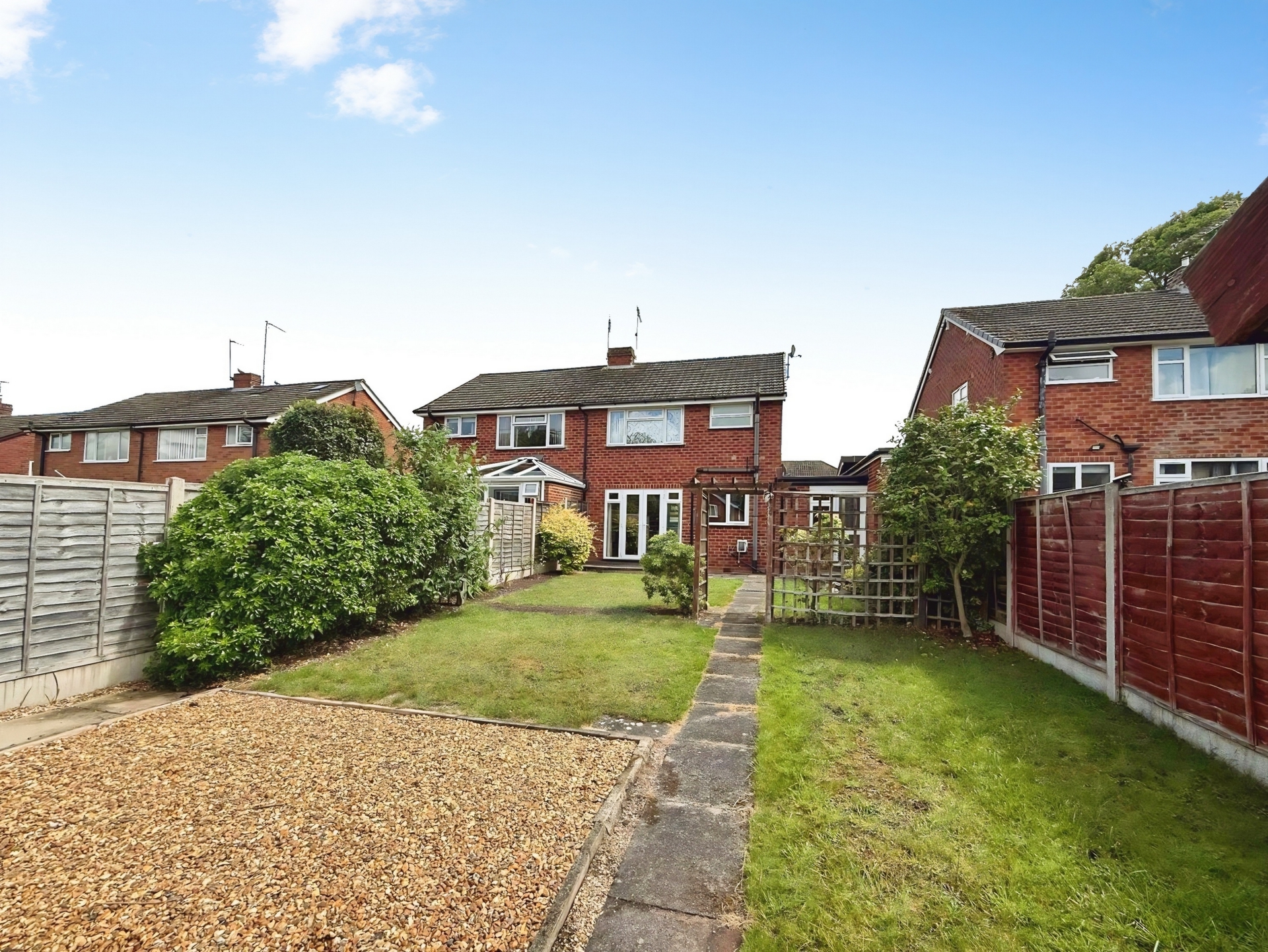 Crestwood Avenue, Kidderminster, DY11