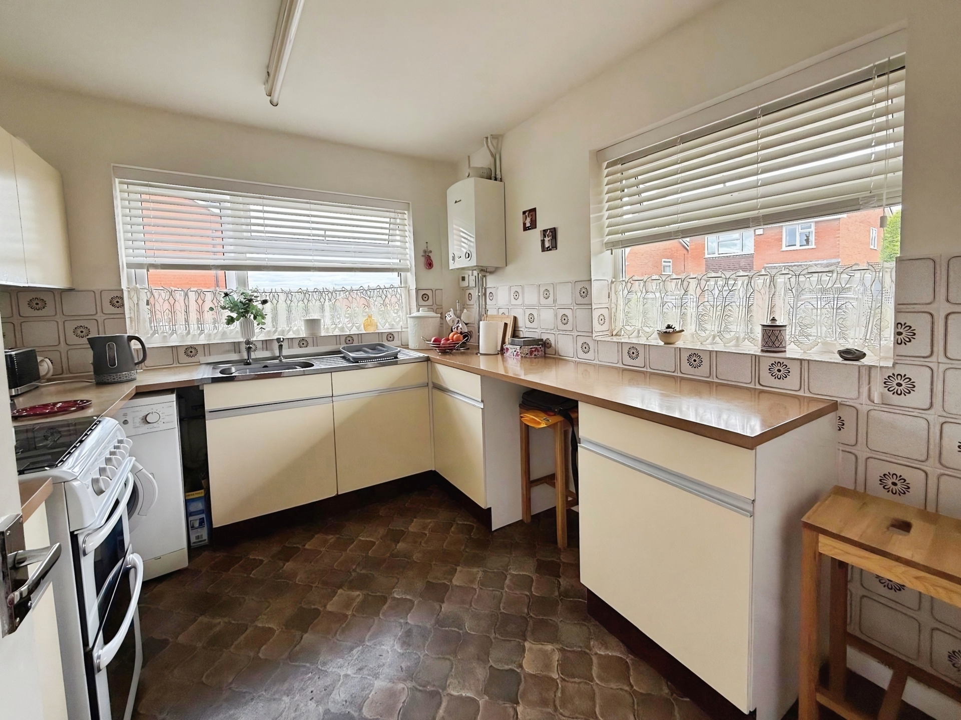 Plover Grove, Kidderminster, DY10