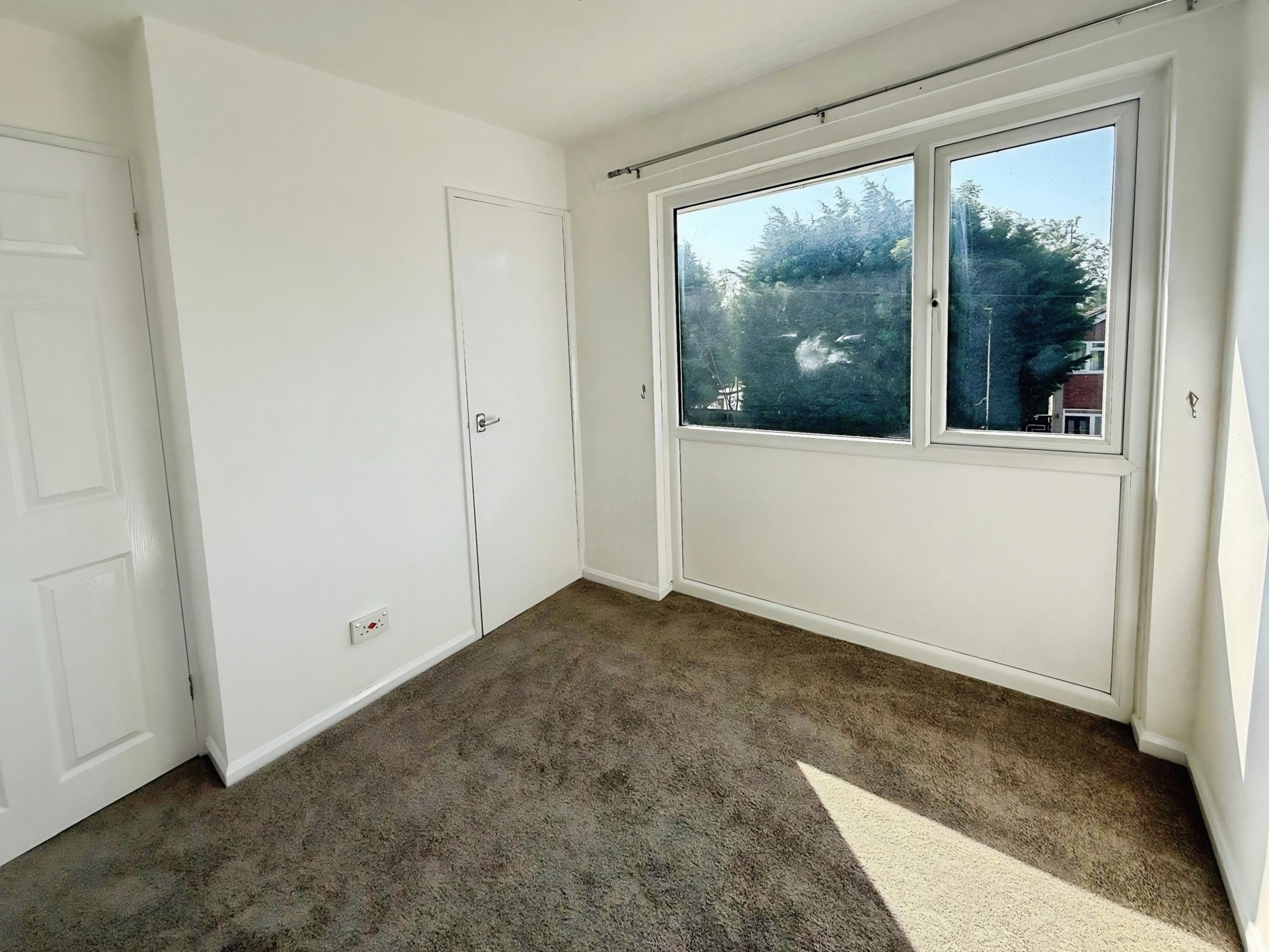Ferndale Crescent, Kidderminster, DY11