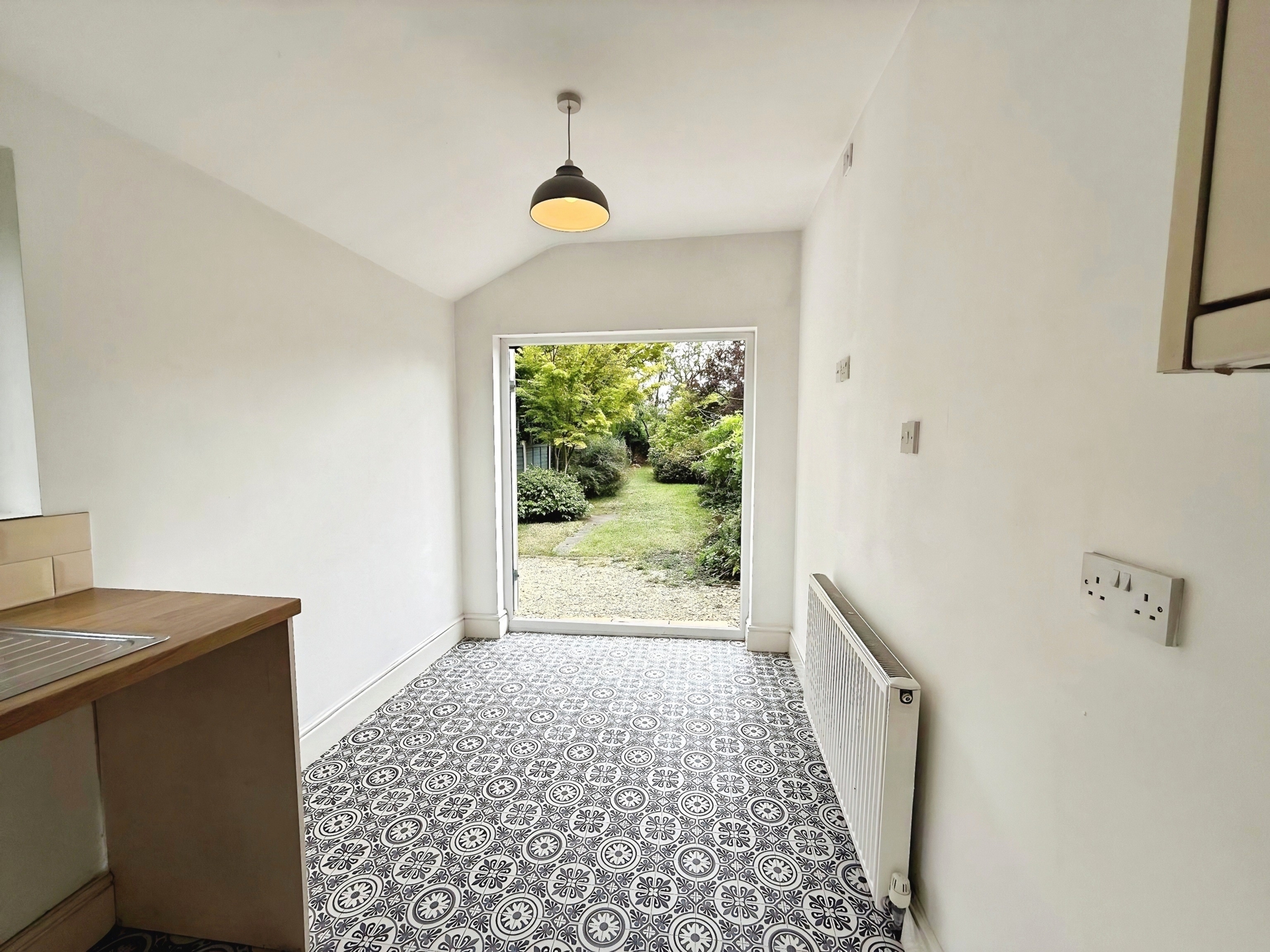 Hurcott Road, Kidderminster, DY10
