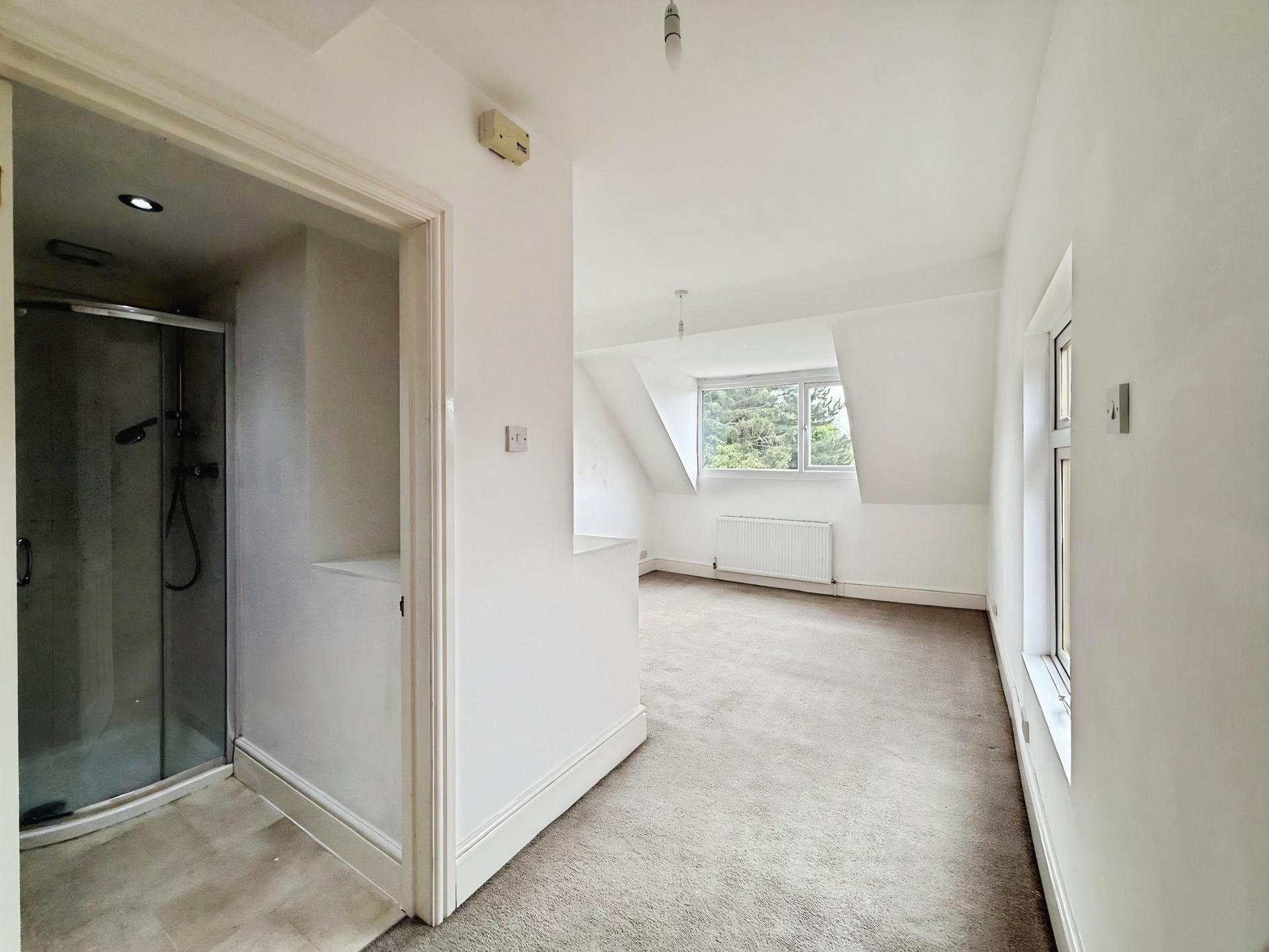 Hurcott Road, Kidderminster, DY10