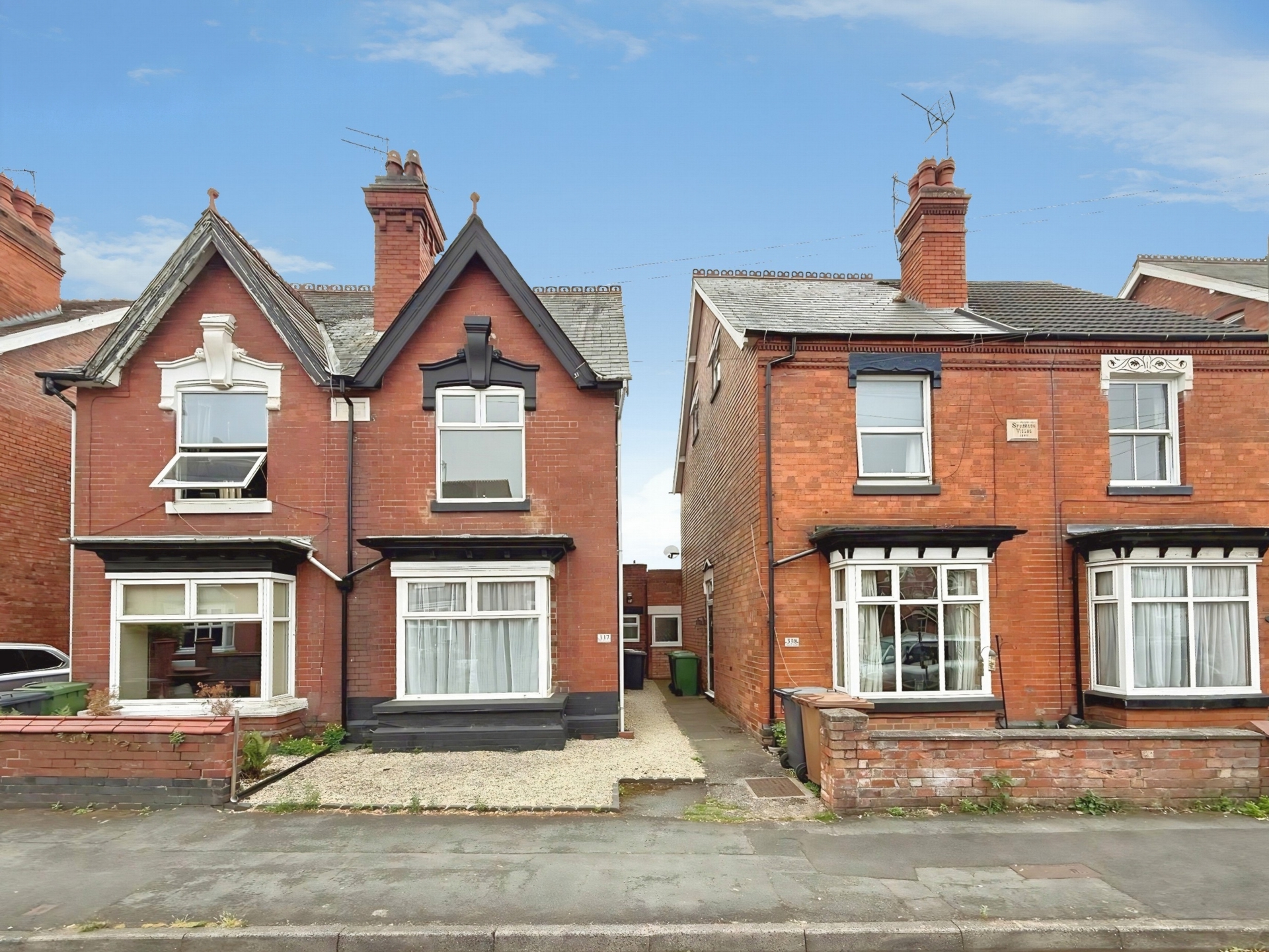 Hurcott Road, Kidderminster, DY10