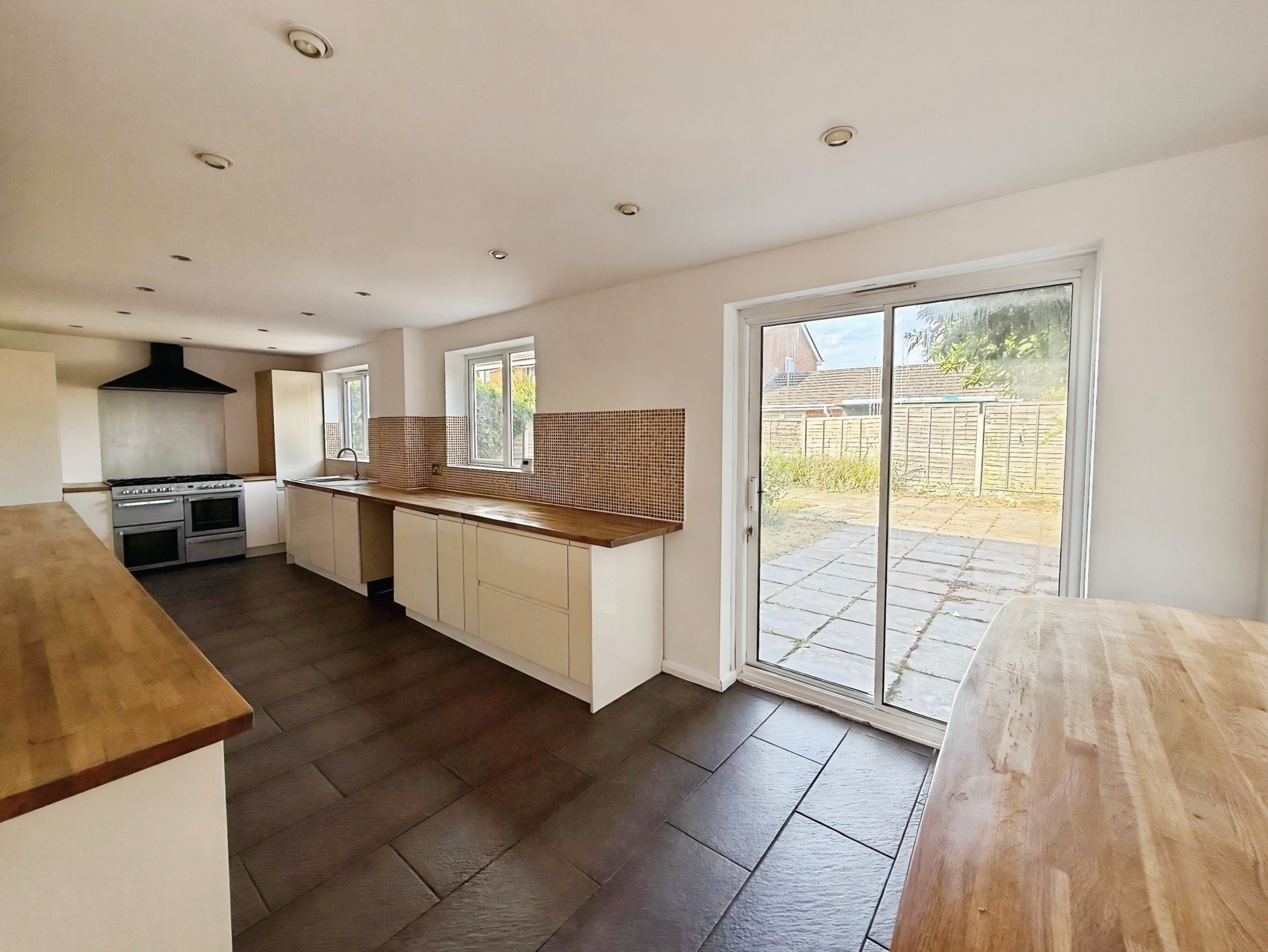 Jay Park Crescent, Kidderminster, DY10