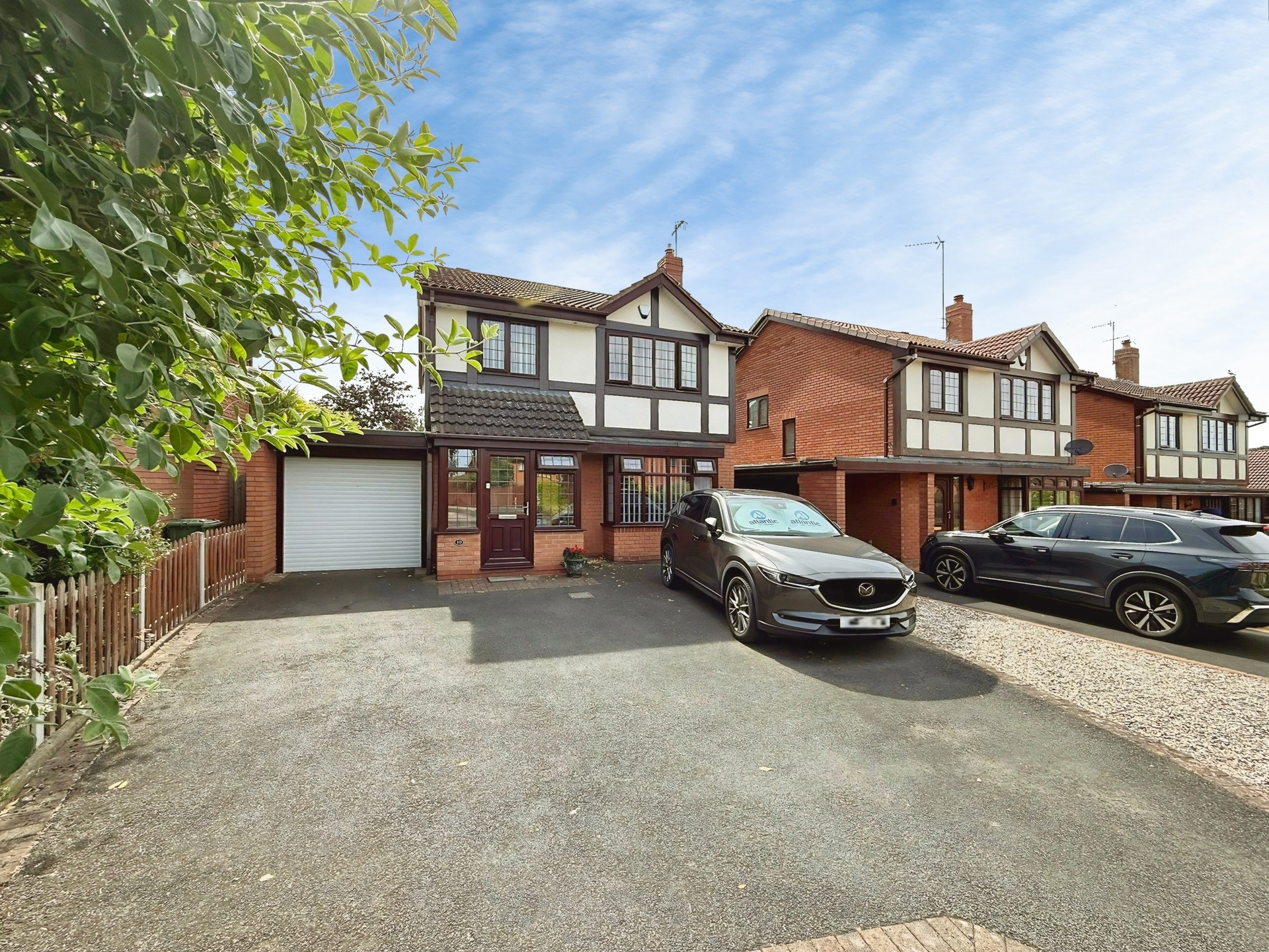 Ibis Close, Kidderminster, DY10