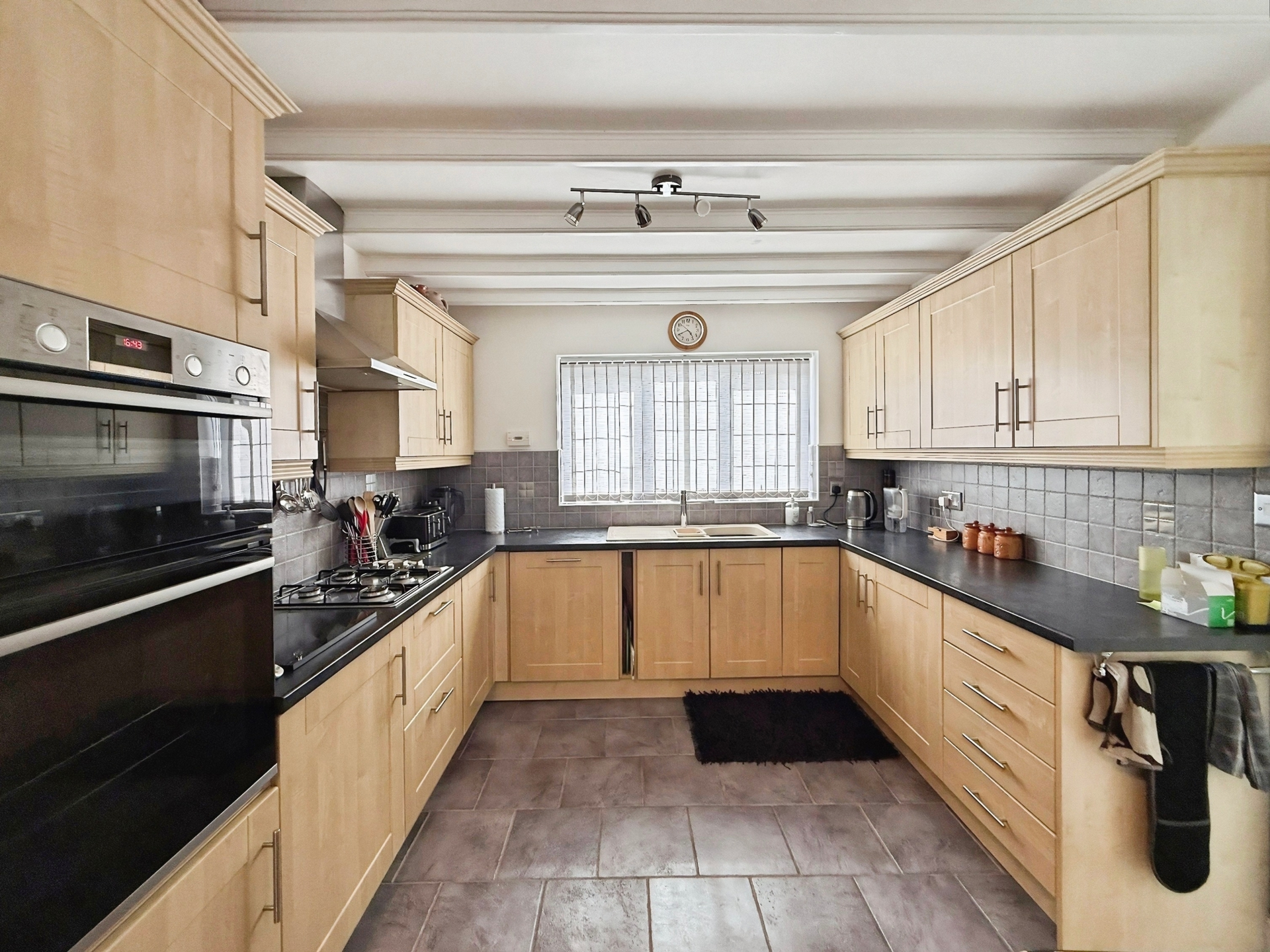 Ibis Close, Kidderminster, DY10
