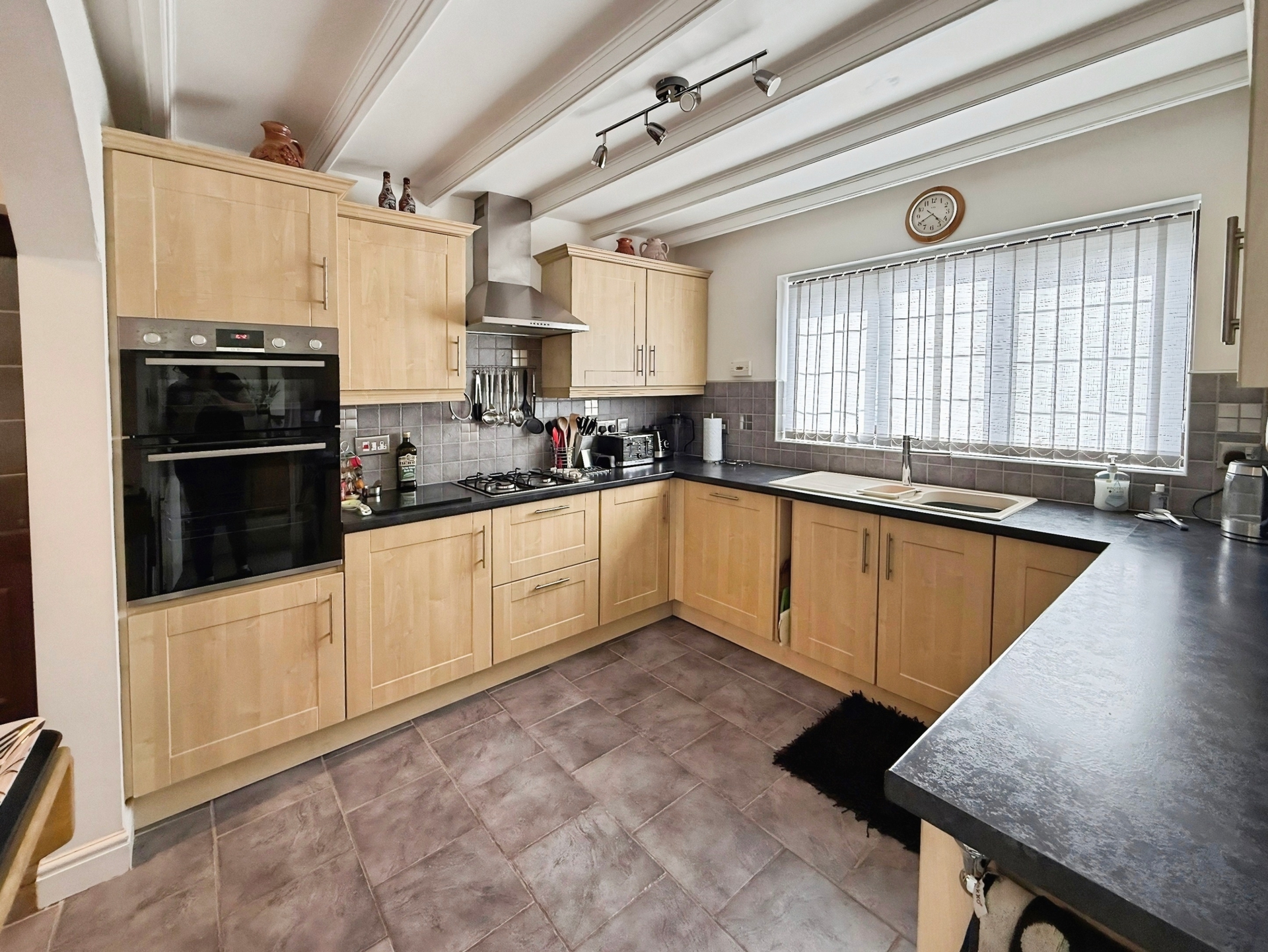 Ibis Close, Kidderminster, DY10