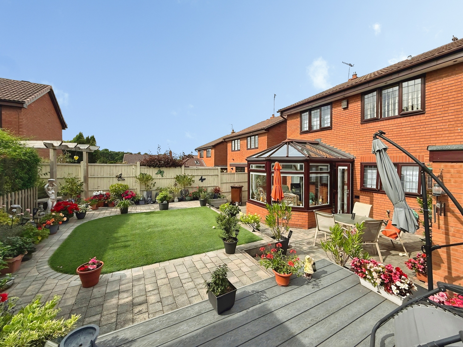 Ibis Close, Kidderminster, DY10