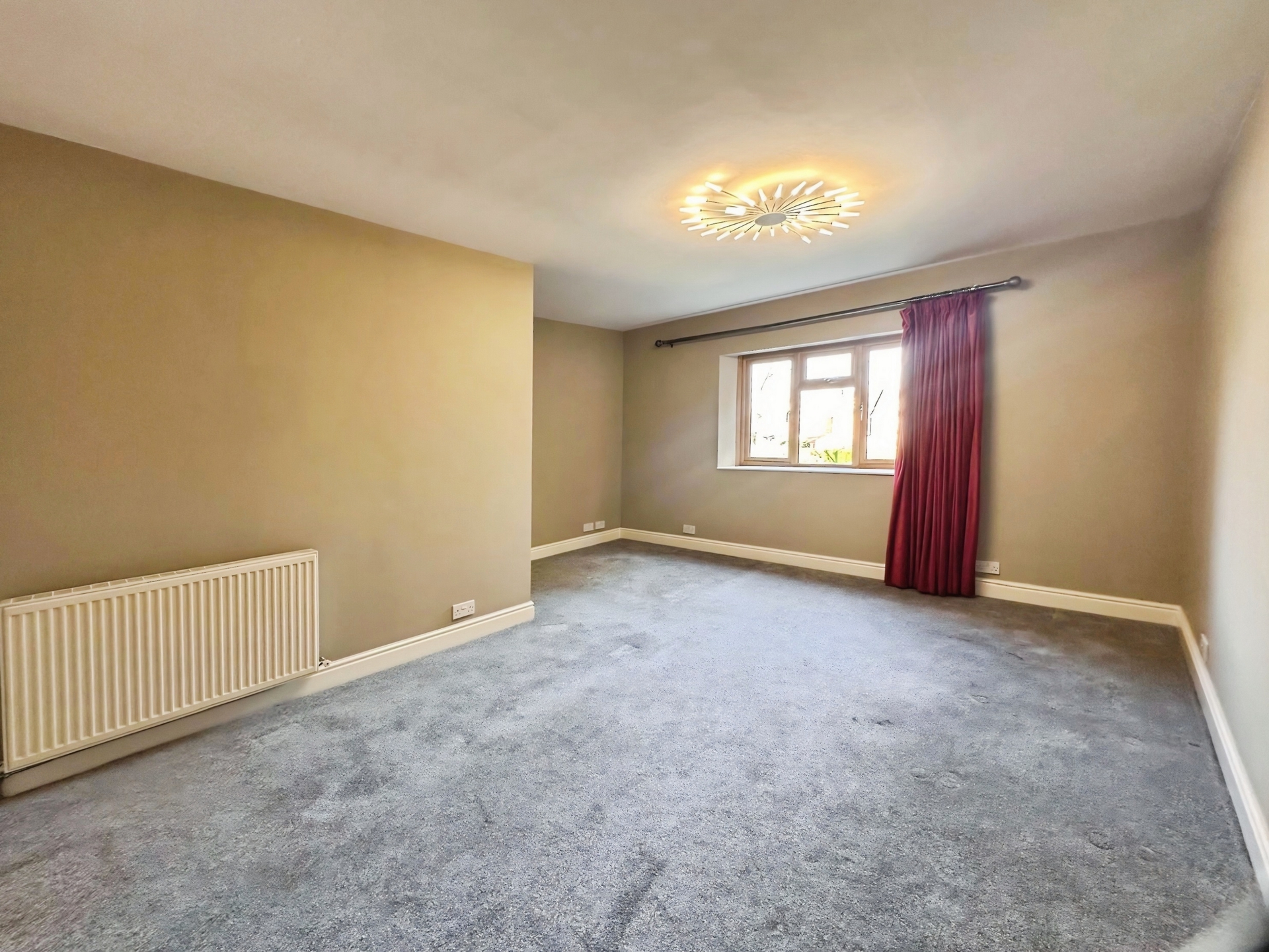 Chester Road North, Kidderminster, DY10