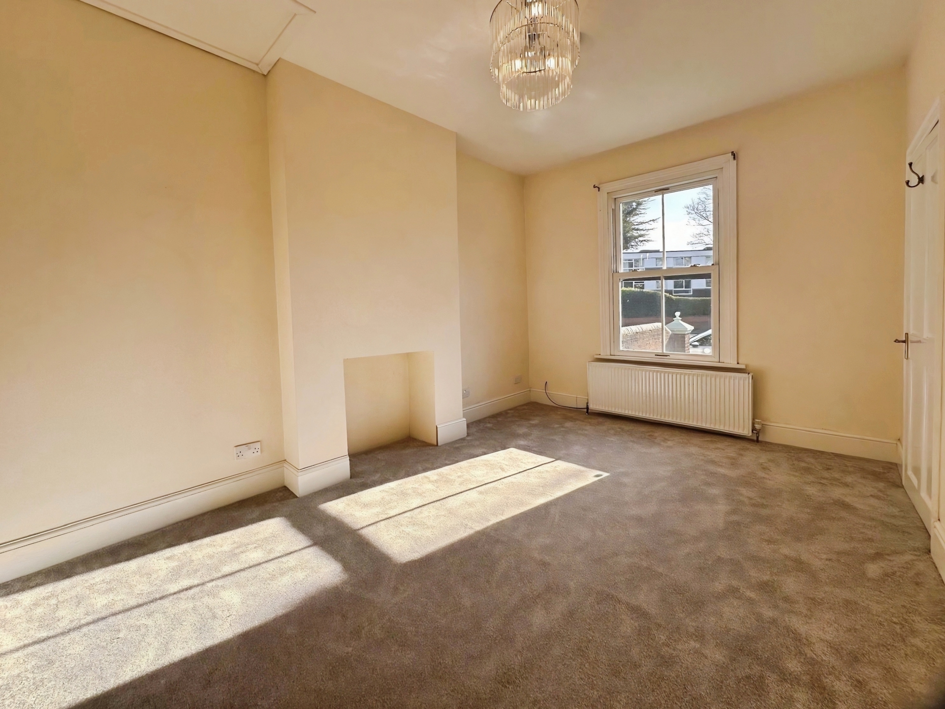 Chester Road North, Kidderminster, DY10