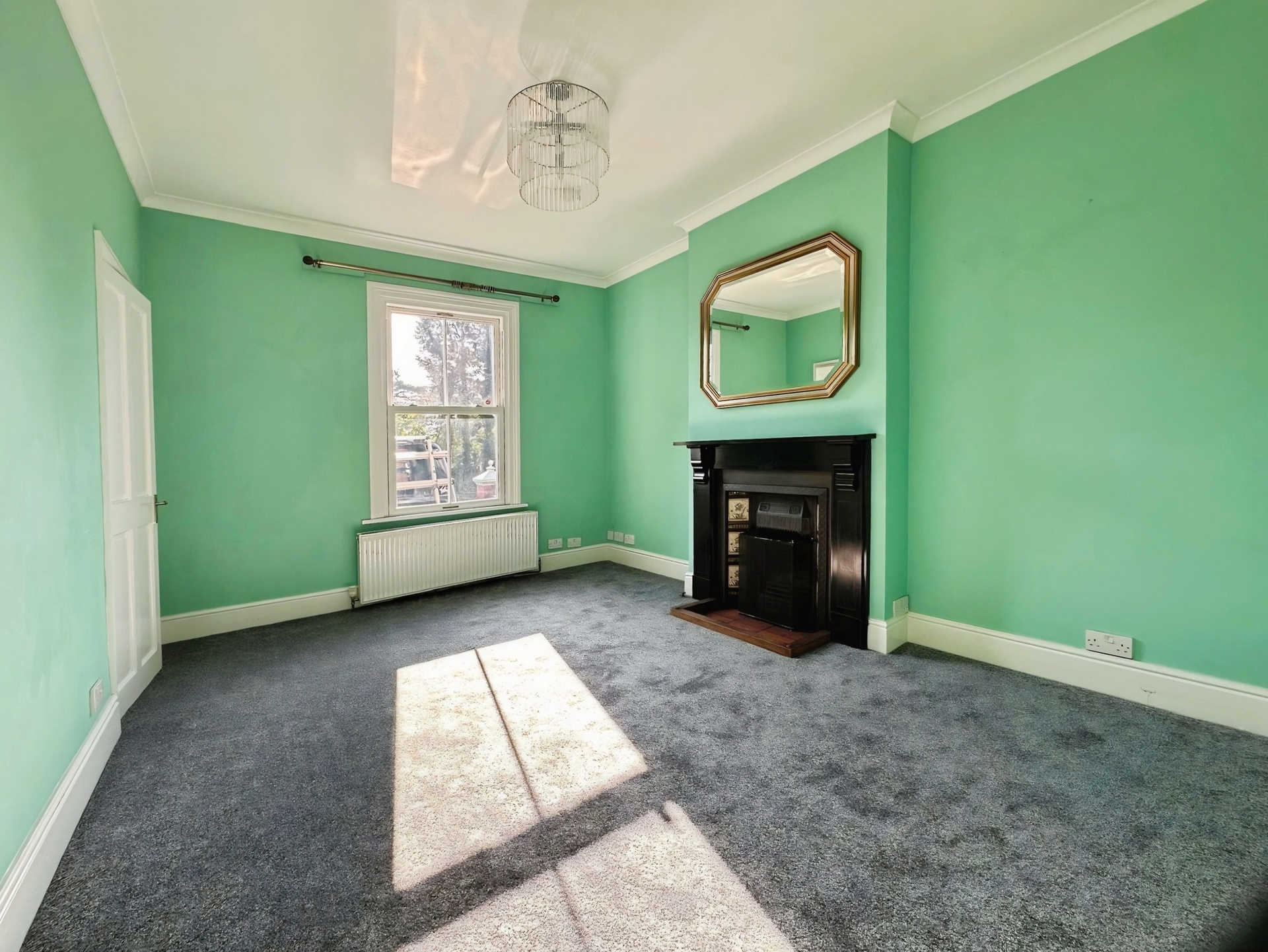 Chester Road North, Kidderminster, DY10