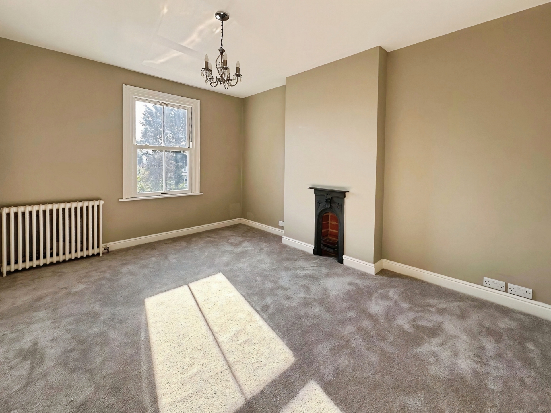 Chester Road North, Kidderminster, DY10