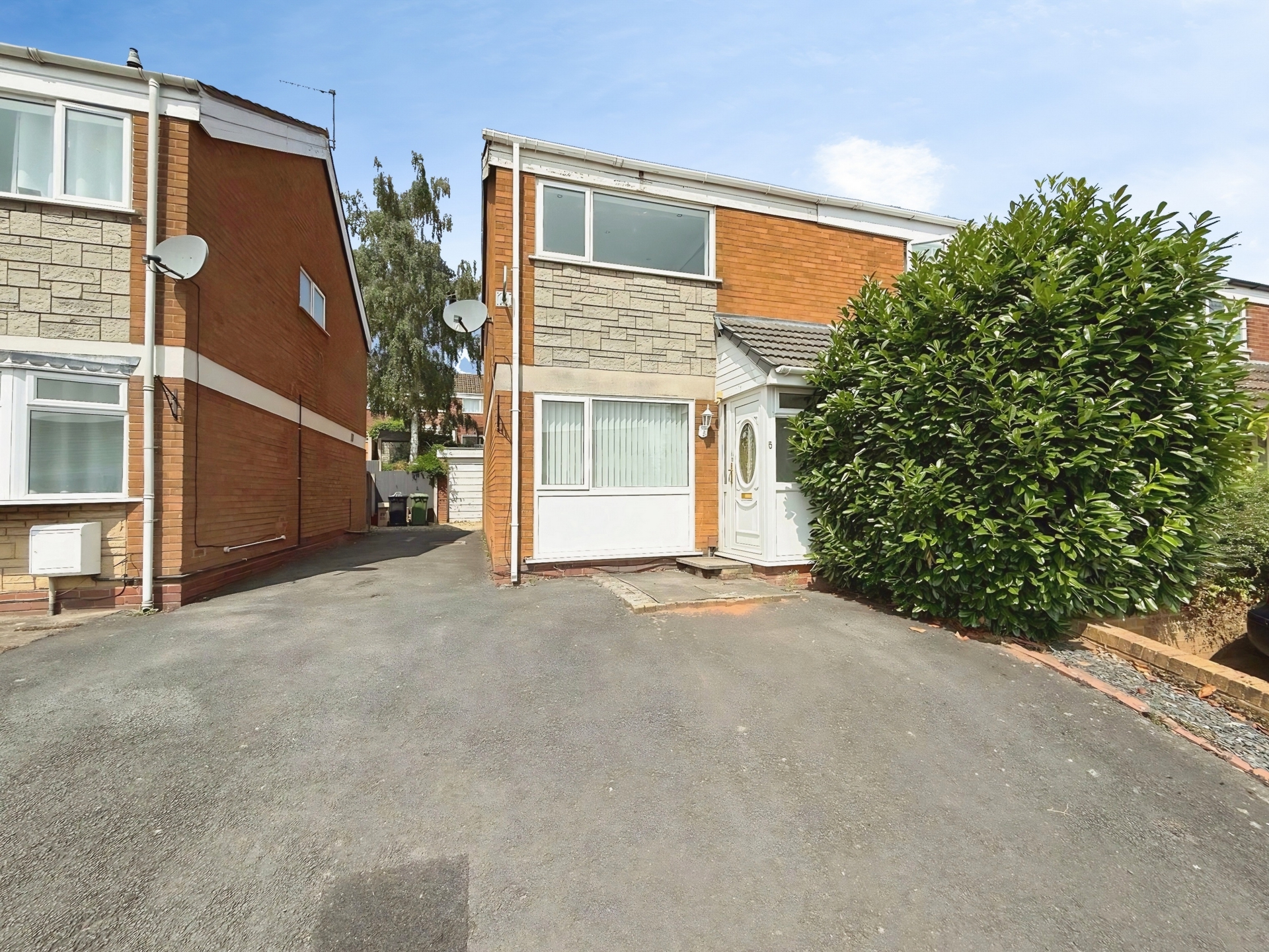 Oulton Close, Kidderminster, DY11
