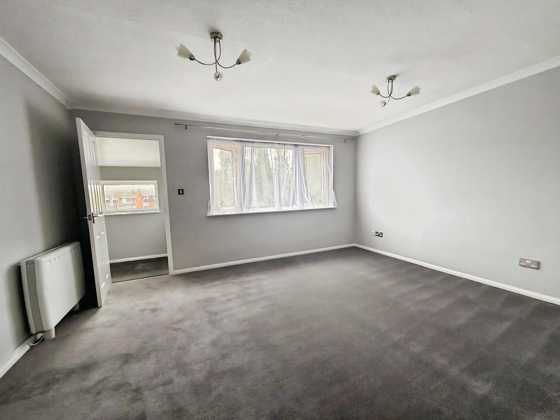 Falcon Close, Kidderminster, DY10