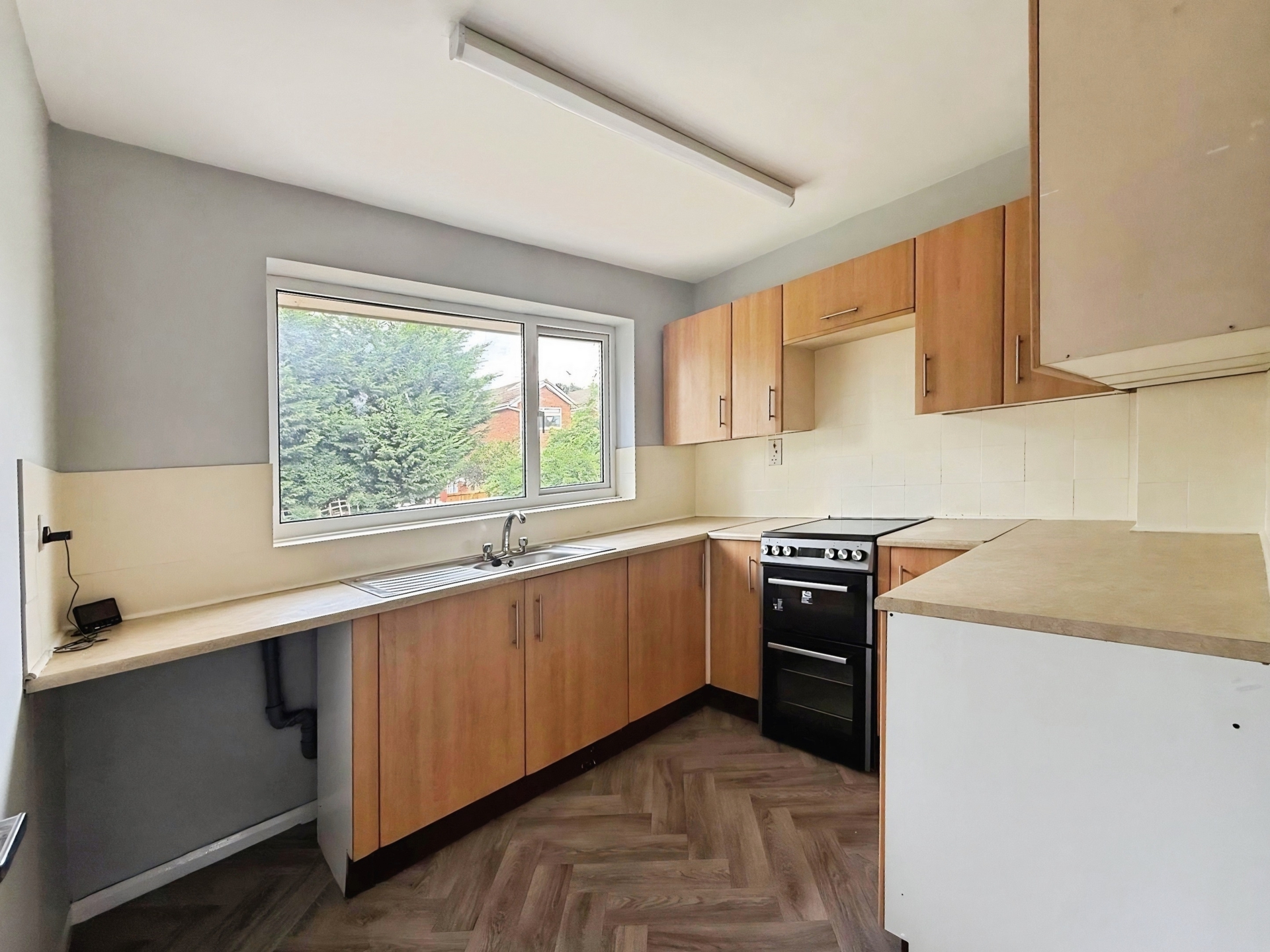 Falcon Close, Kidderminster, DY10