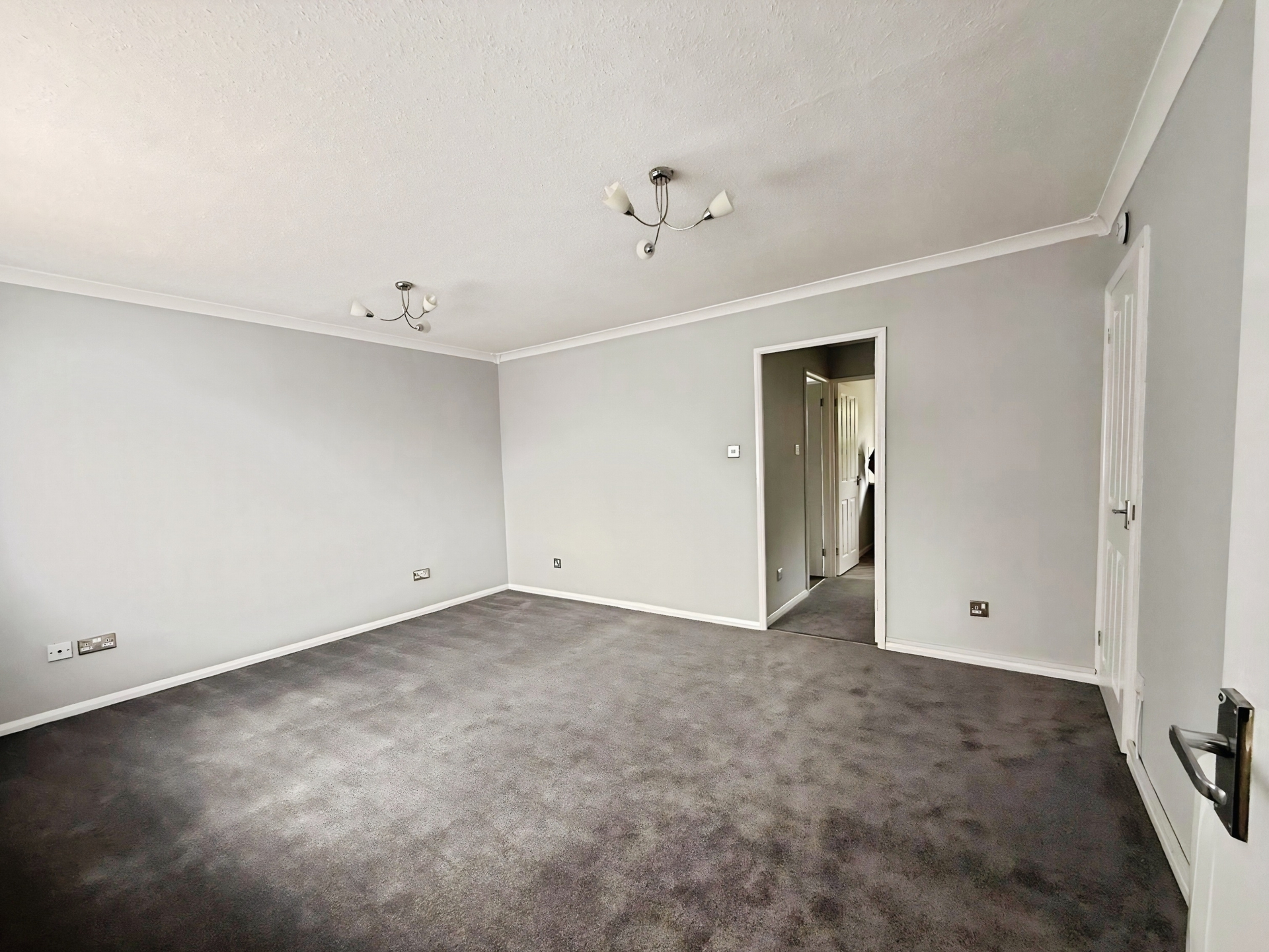Falcon Close, Kidderminster, DY10