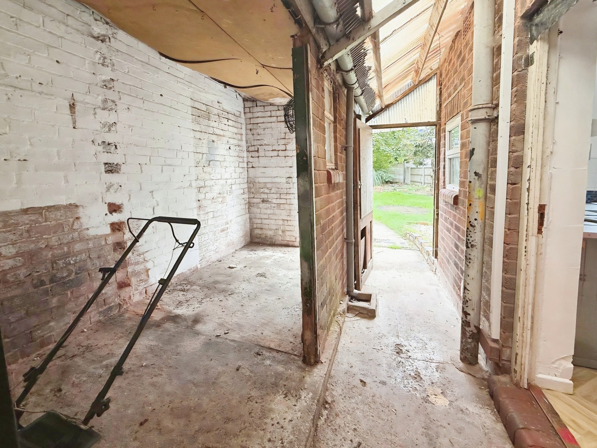 Bredon Avenue, Kidderminster, DY11