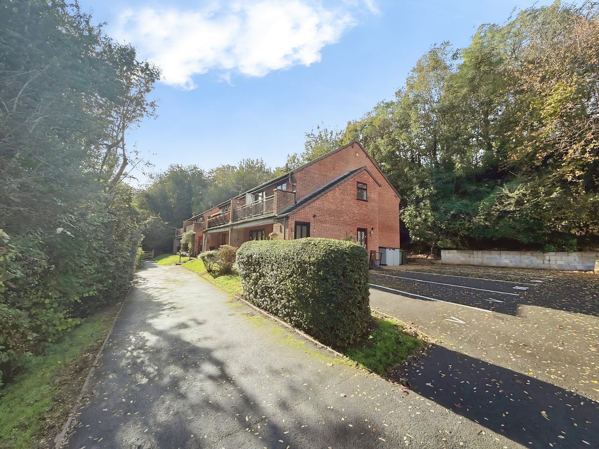 Beaulieu Close, Kidderminster, DY11